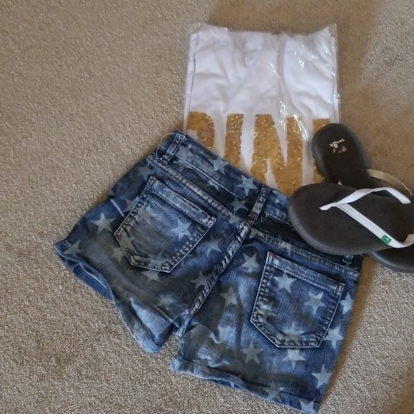 Size 16 blue/ stars shorts - Picture 4 of 4